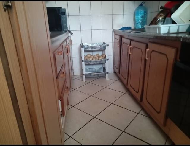 3 BEDROOM APARTMENT FOR SALE IN RUSTENBURG CENTRAL
